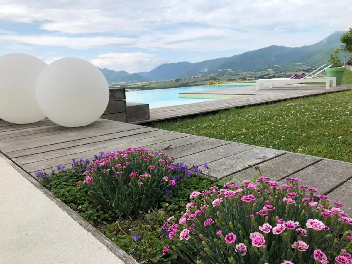 Serre Alte Landscape Luxury Rooms Matelica Exterior photo