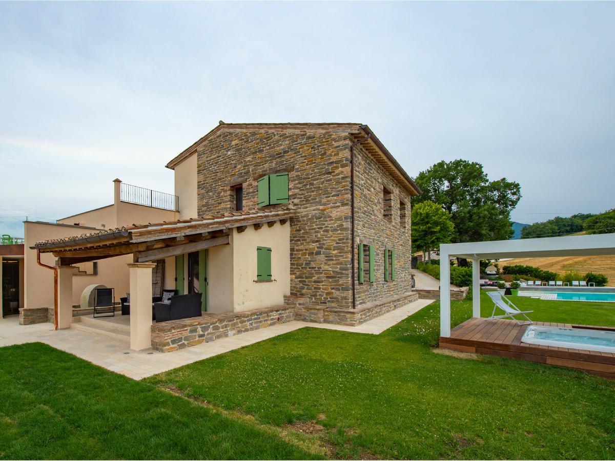 Serre Alte Landscape Luxury Rooms Matelica Exterior photo