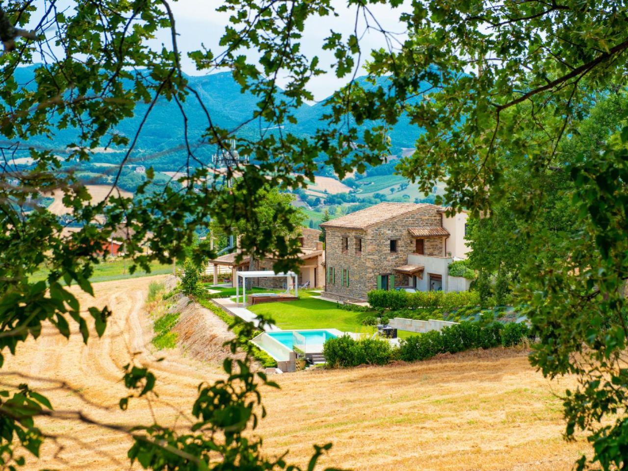 Serre Alte Landscape Luxury Rooms Matelica Exterior photo